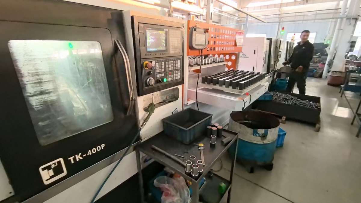 ZSCNC machining cell close workshop view