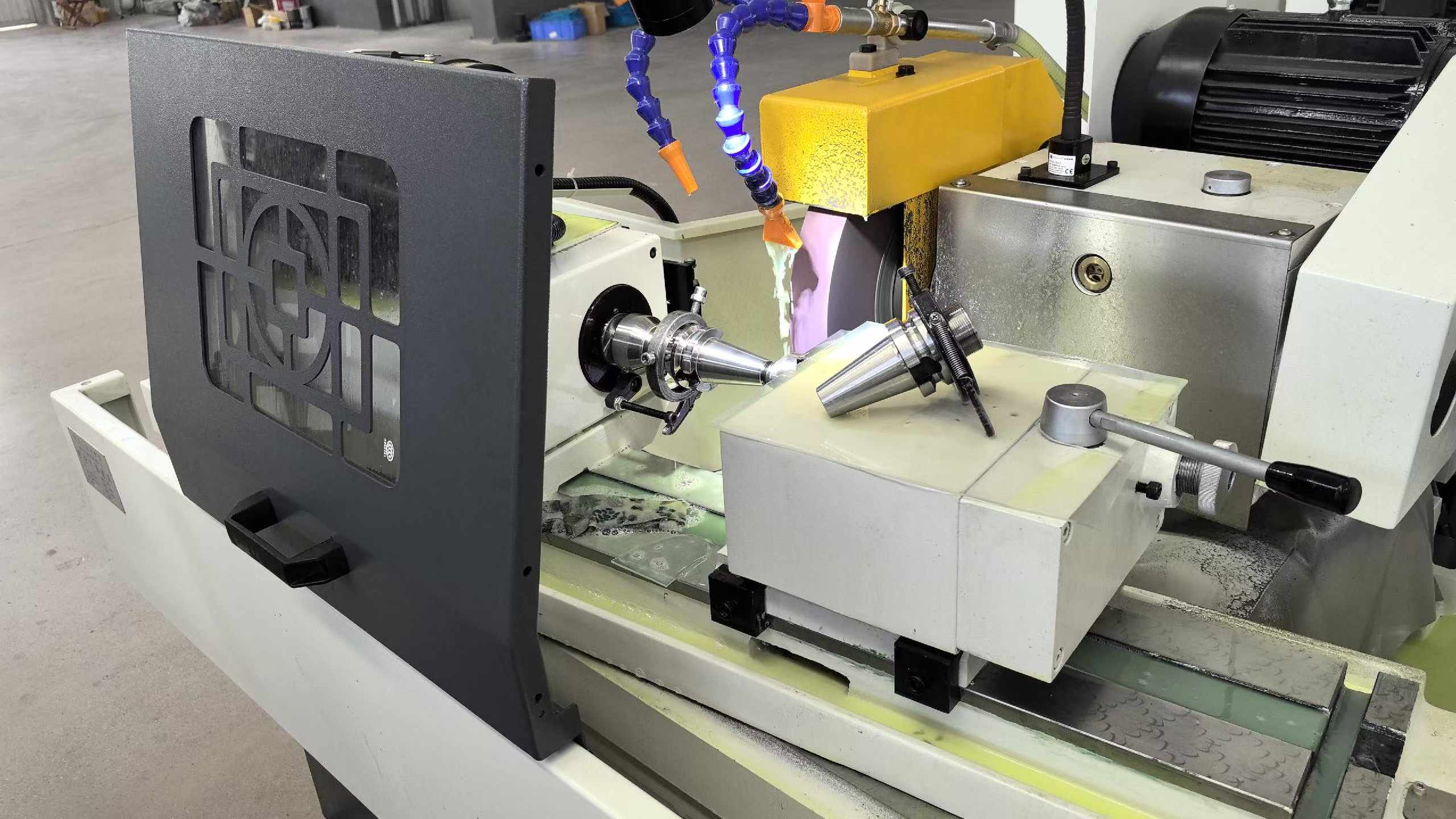 ZSCNC machining close-up scene